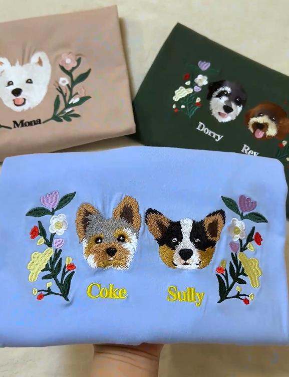 Custom Premium Handcrafted Pet Photo Embroidery T-shirt Sweatshirt Hoodie with Wreath Design