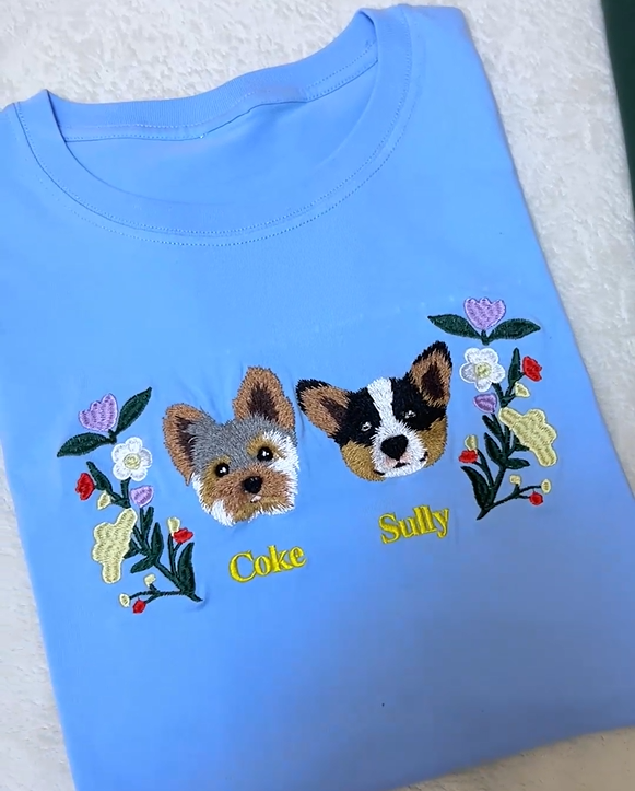 Custom Premium Handcrafted Pet Photo Embroidery T-shirt Sweatshirt Hoodie with Wreath Design