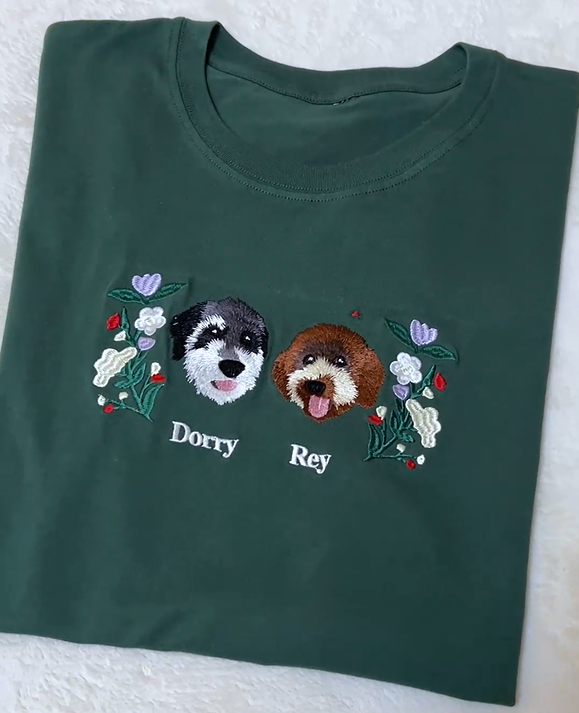 Custom Premium Handcrafted Pet Photo Embroidery T-shirt Sweatshirt Hoodie with Wreath Design